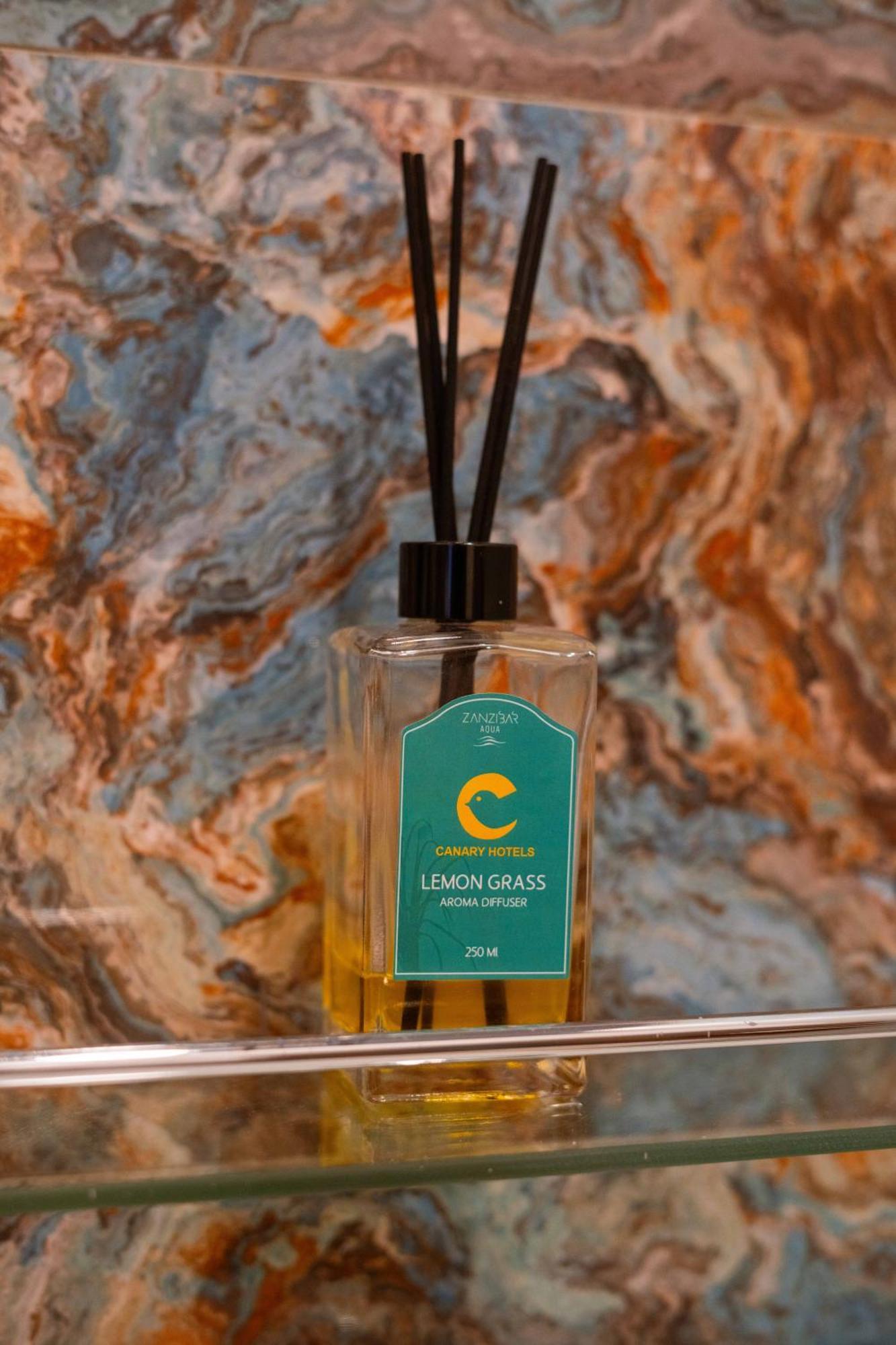 Hotel Canary &
